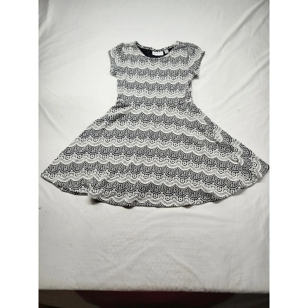 The Childrens Place Girls Black White Wave Print Skater Dress Size M 7/8
